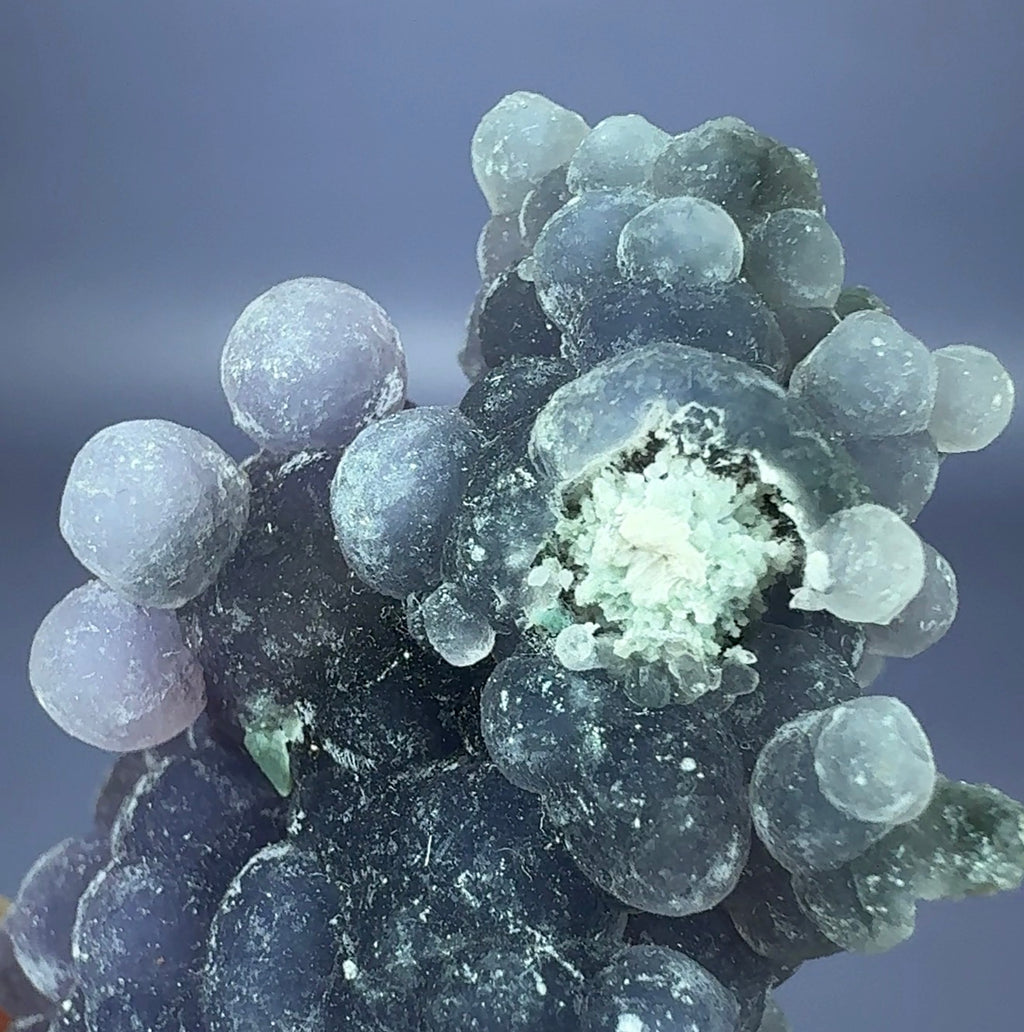 Auction Win: Quartz var. ‘Grape Agate’ (good luster and color)