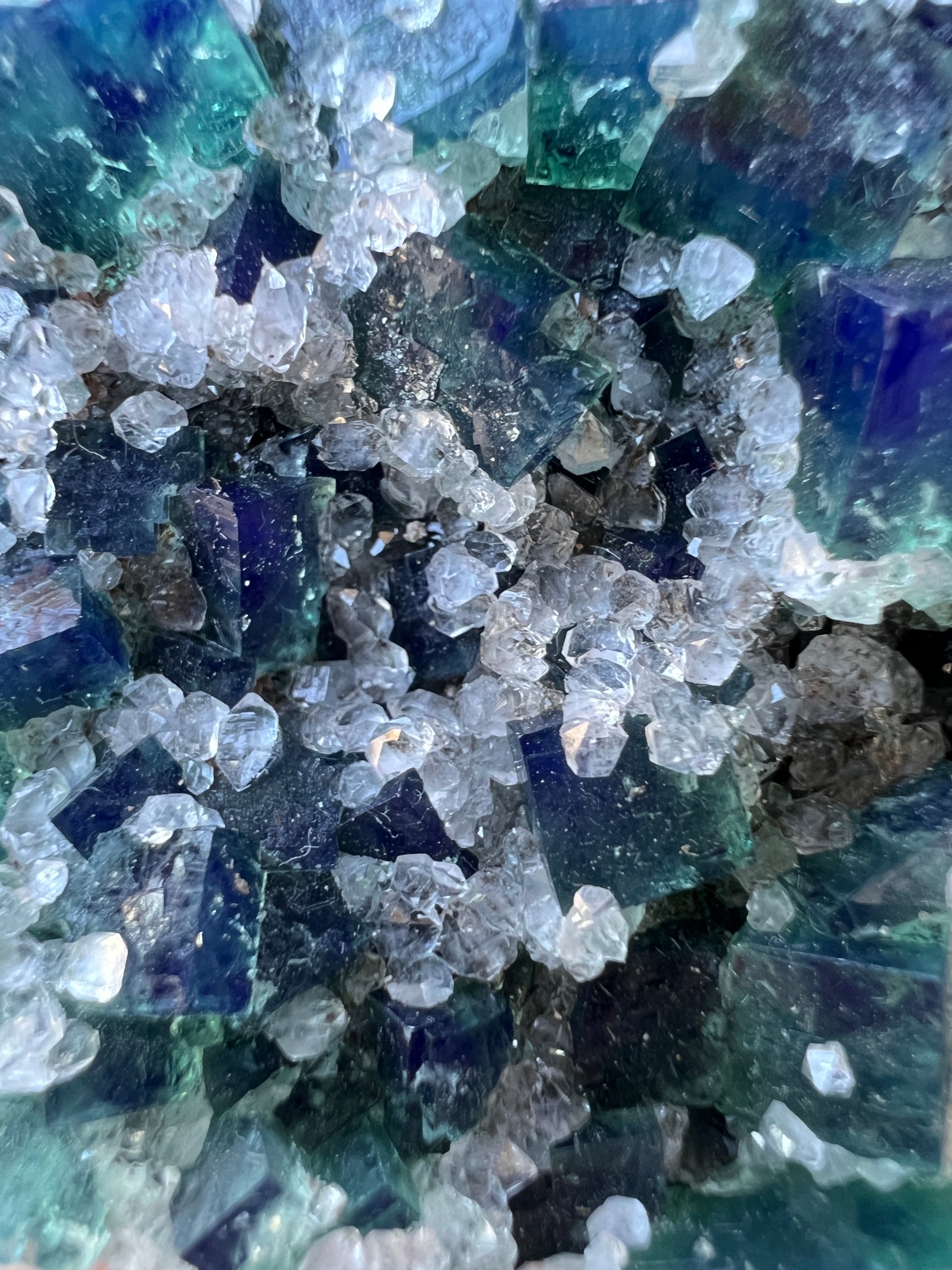 Fluorite (Color Change) w/ Quartz - Druzy Dreams Pocket