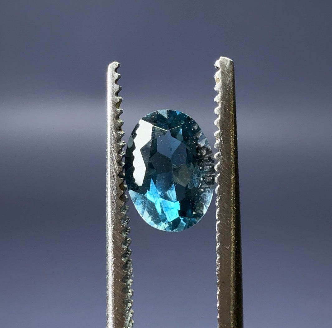 Auction Win: ‘London Blue’ Topaz Gemstone 1.06ct