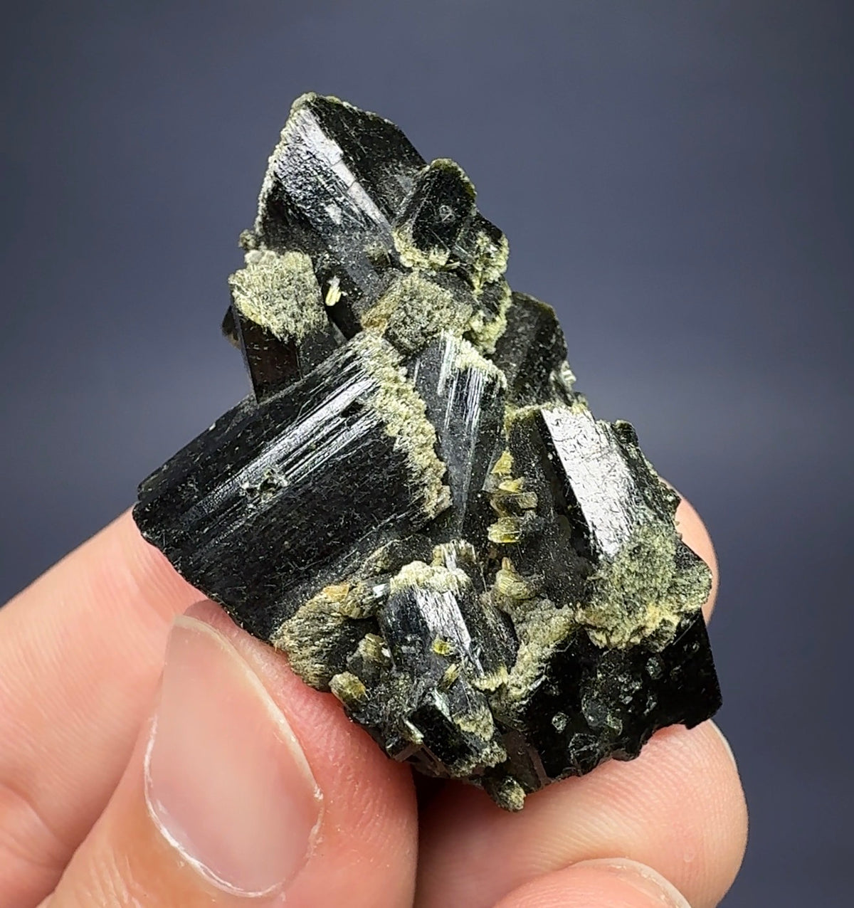 Auction Win: Epidote (aesthetic cluster)