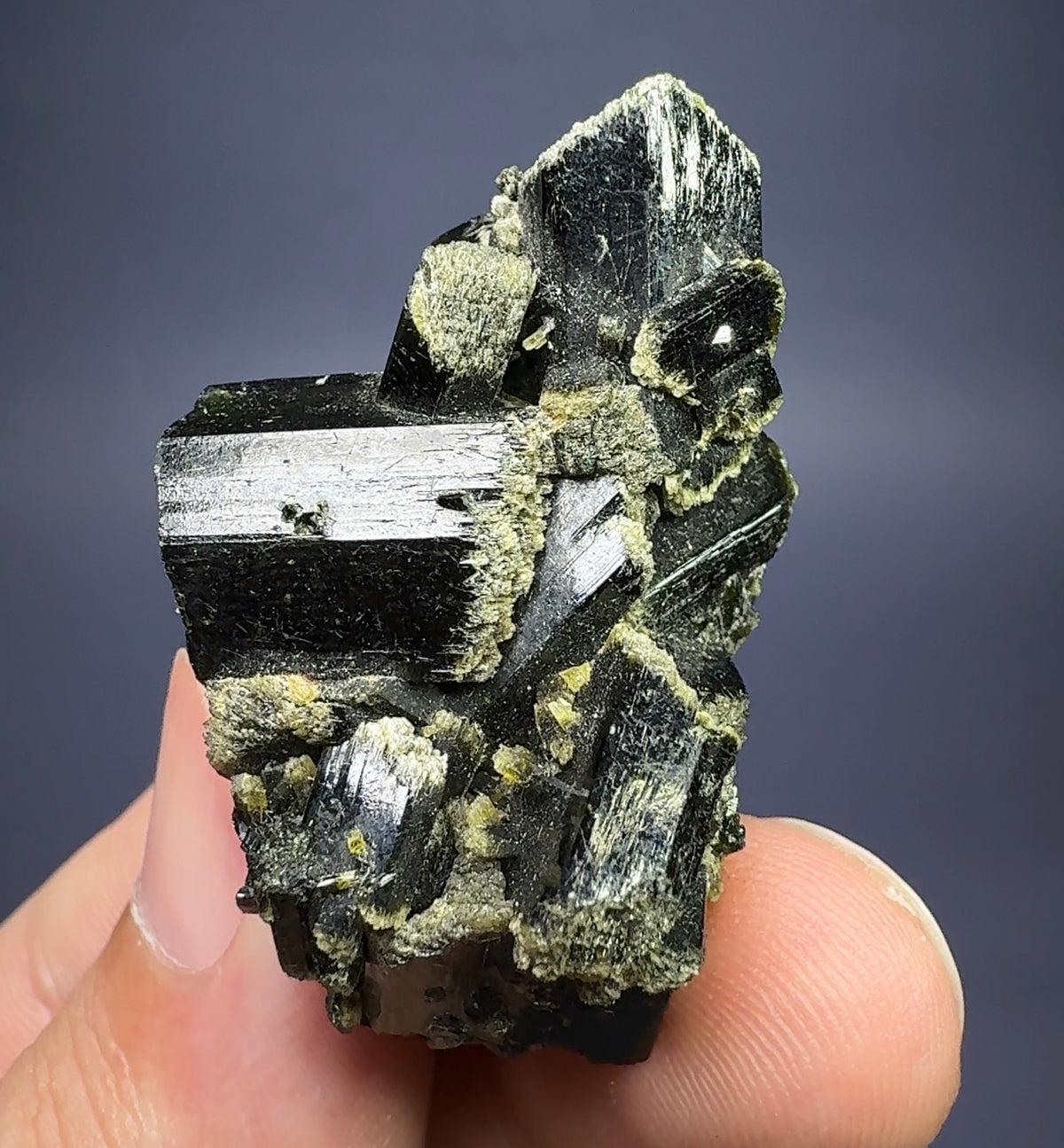Auction Win: Epidote (aesthetic cluster)