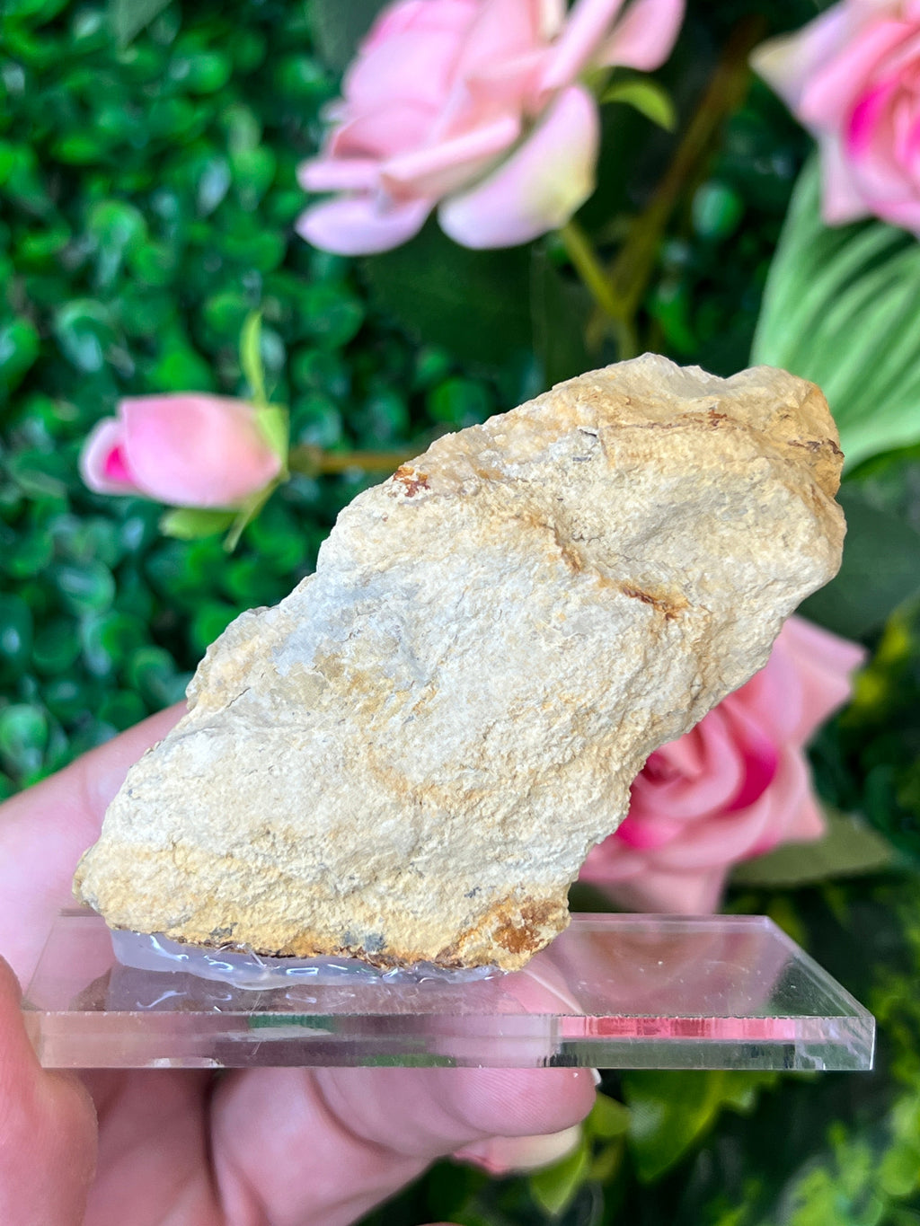 Celestine on Calcite