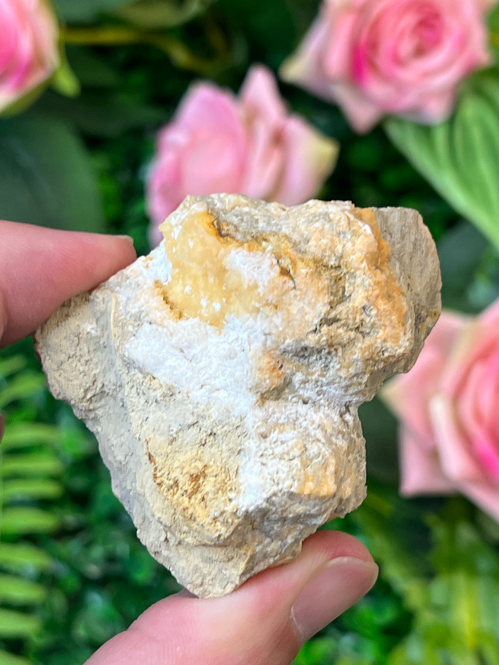 Celestine on Calcite
